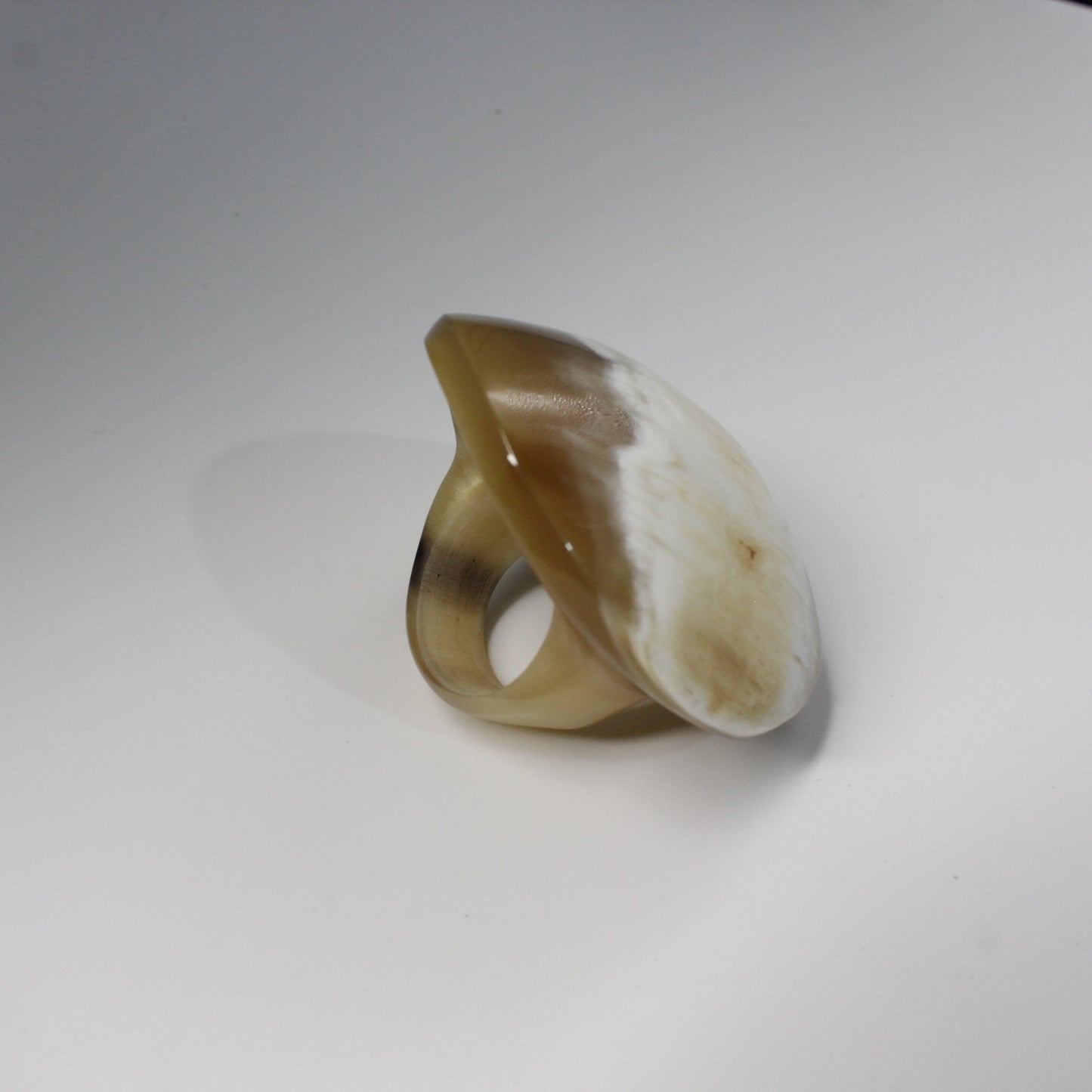 Large Round Horn Ring