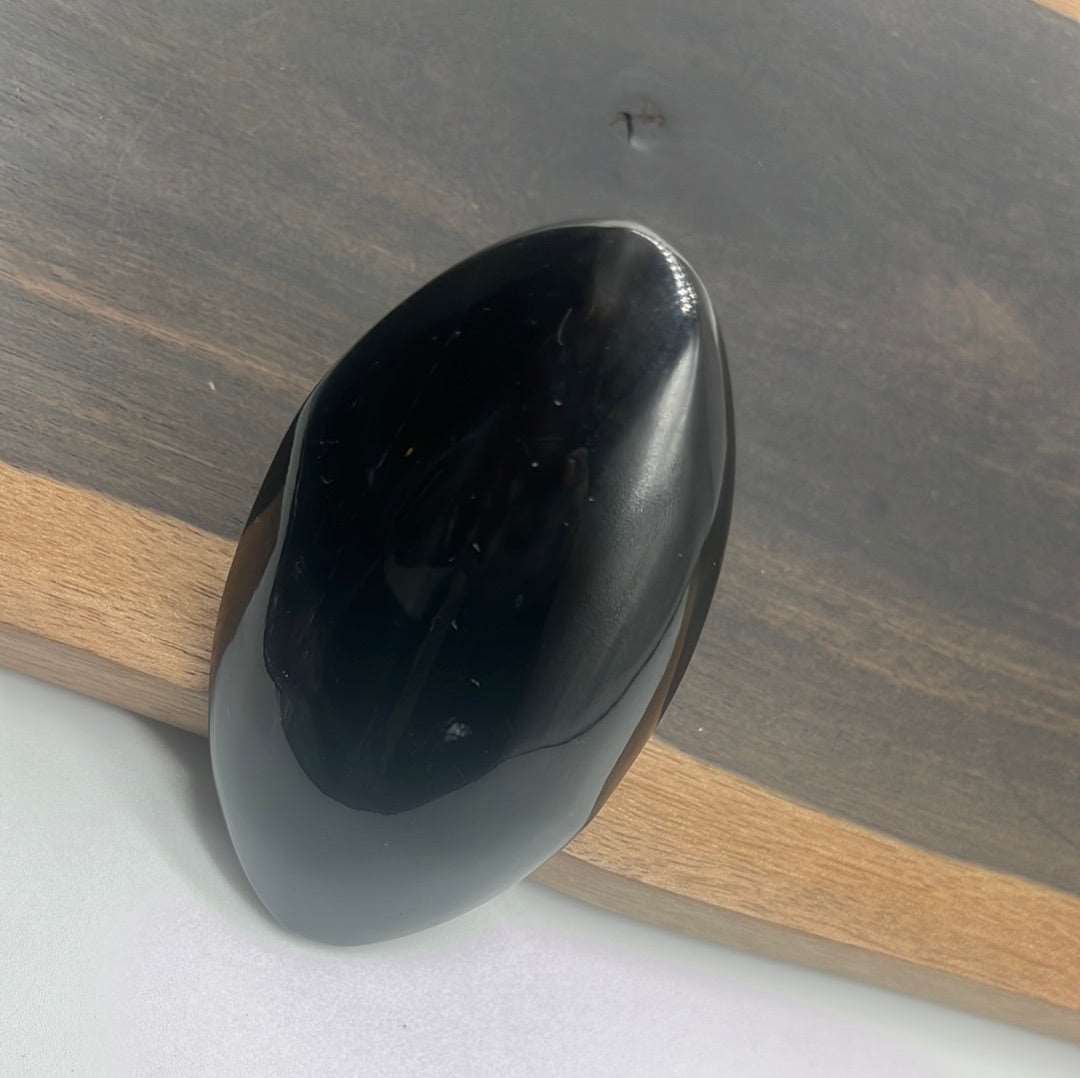 Bold Oval Horn Knuckle to Knuckle Ring