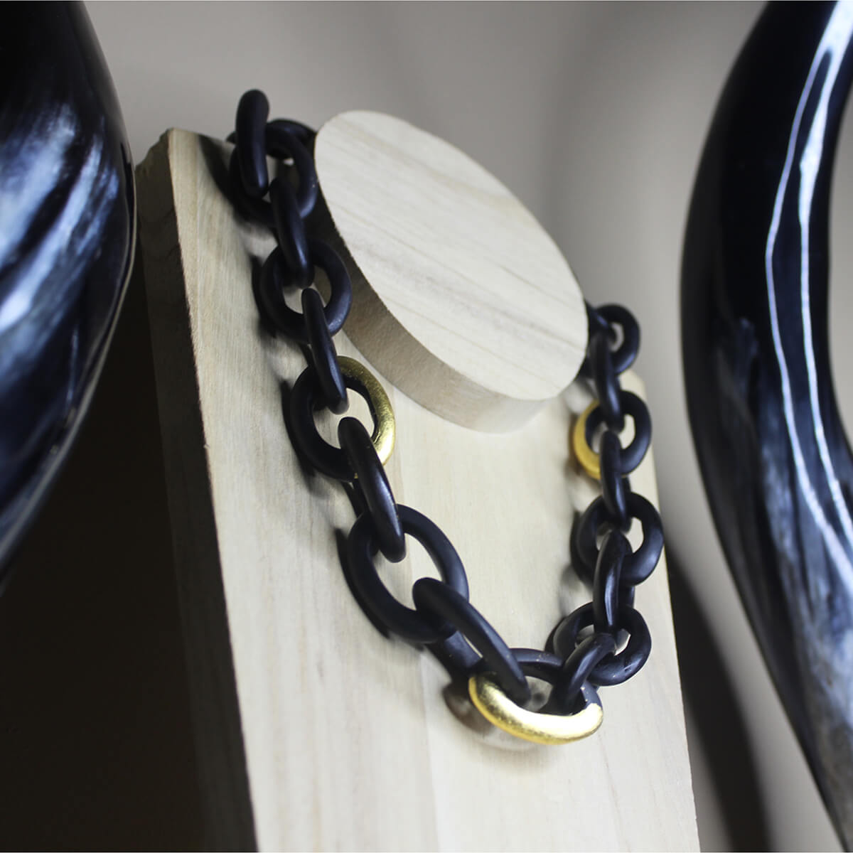 Ebony Oval Link Necklace 24K Gold Leafing
