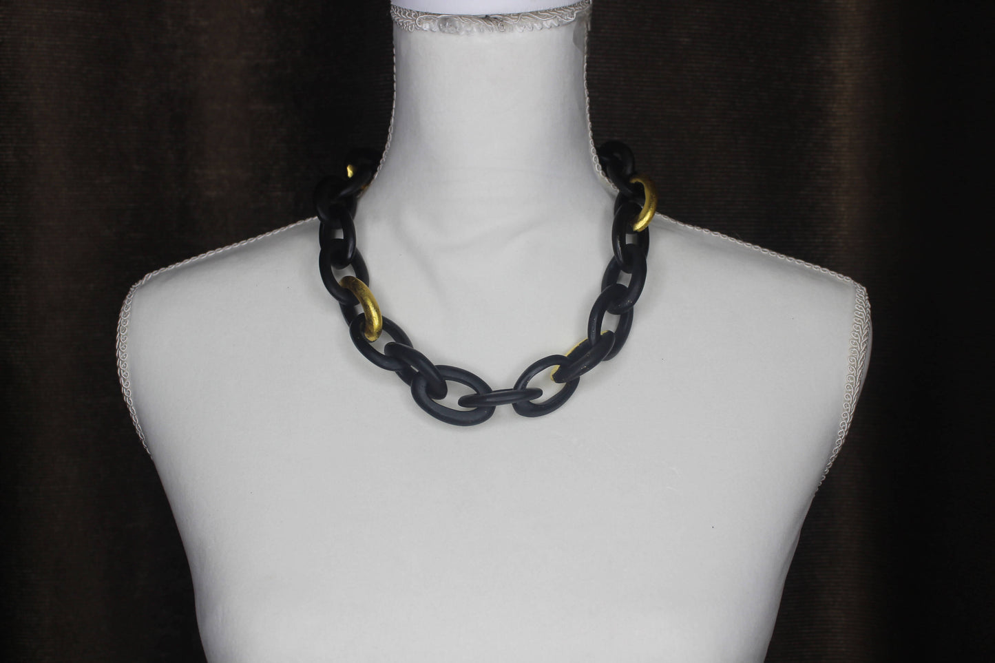 Ebony Oval Link Necklace 24K Gold Leafing