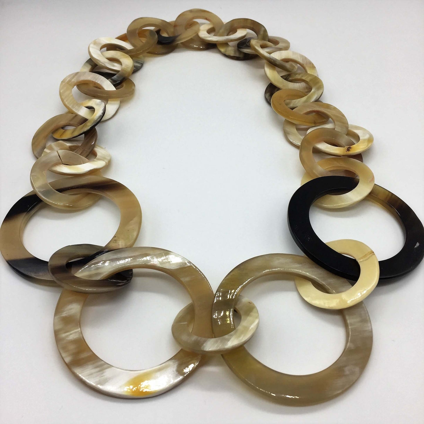 Horn Link Statement Necklace Uma 26"