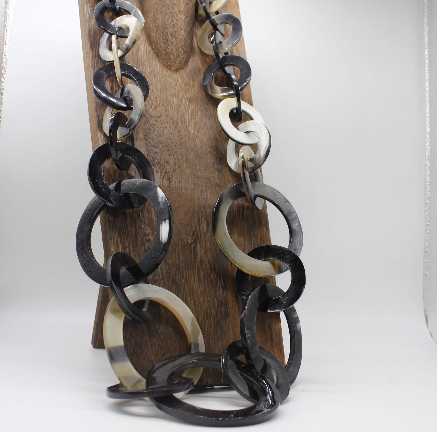 Horn Link Statement Necklace Uma 26"