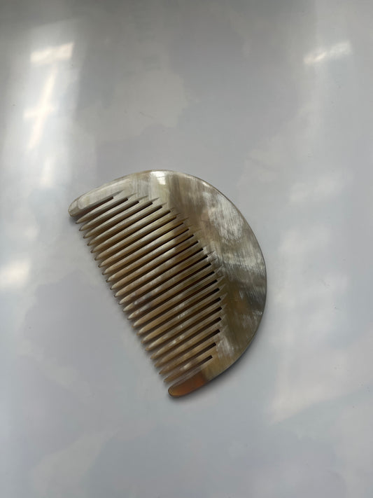 Handmade Buffalo Horn Pocket Comb — Natural 3.75" x 2.5" Half‑Moon Comb (Black & Brown)