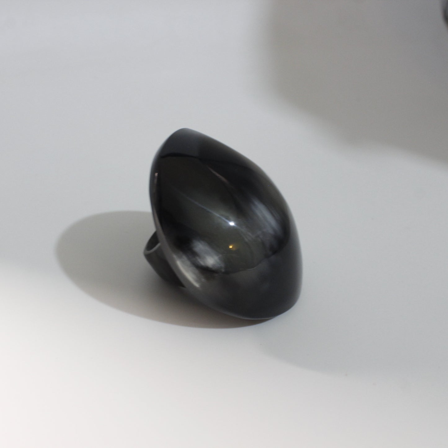 Large Round Horn Ring