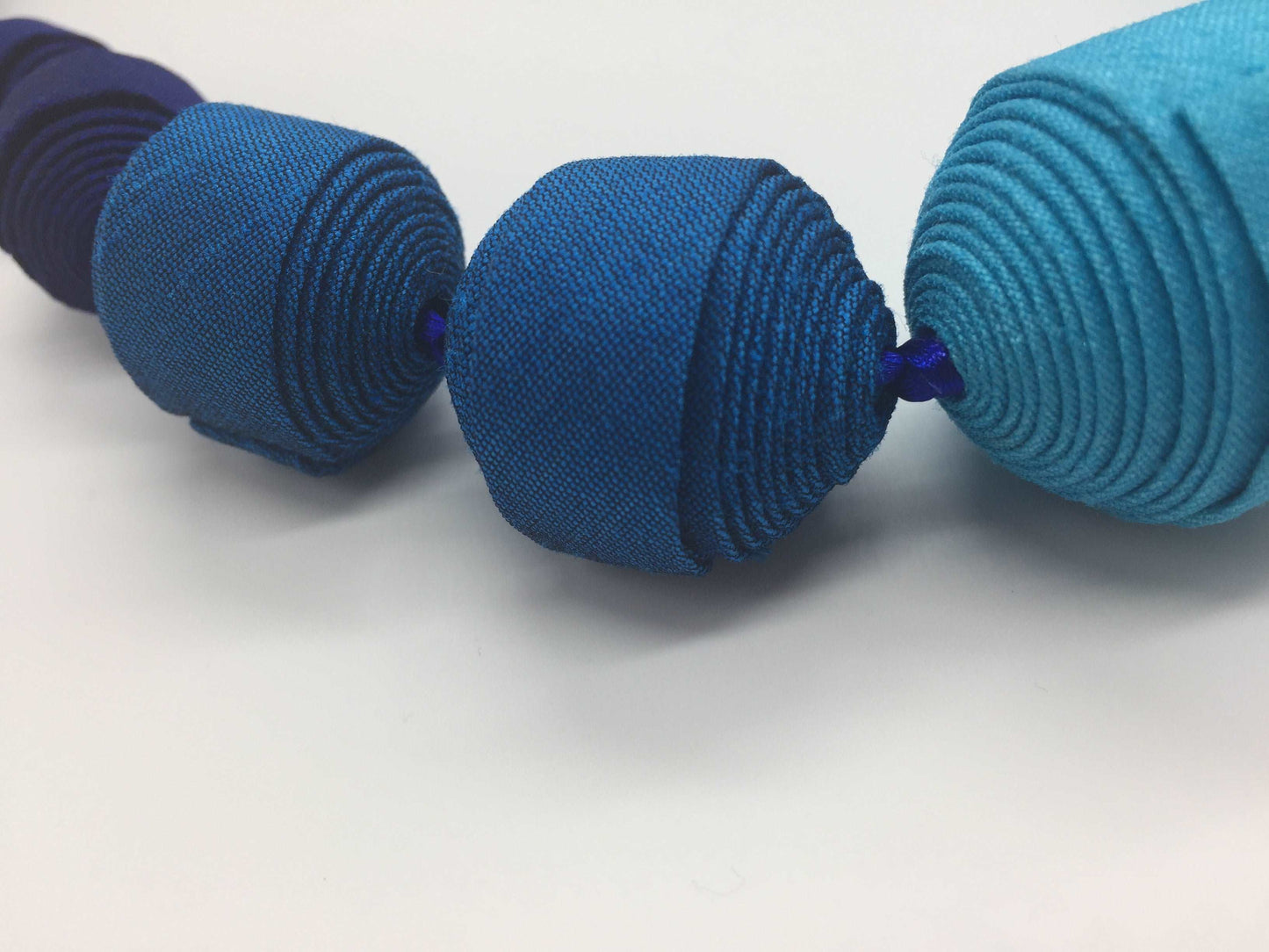 Natural Beauties Ombre Blue Graduated Fabric Bead Necklace Royal 22"