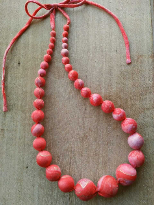 Natural Beauties Graduated Bead Necklace Tie Back Gabriella 20"
